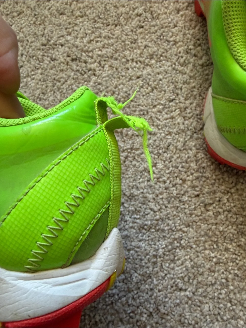 Nike Kids Hyperdiamond 2 Keystone cleats size 3.5